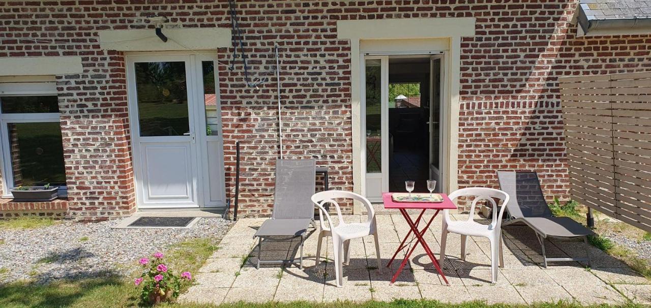 Le Gite Les Grives Villers-Carbonnel Exterior foto